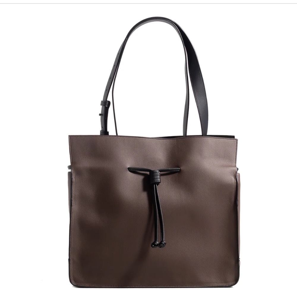 Von Holzhausen Medium Shopper